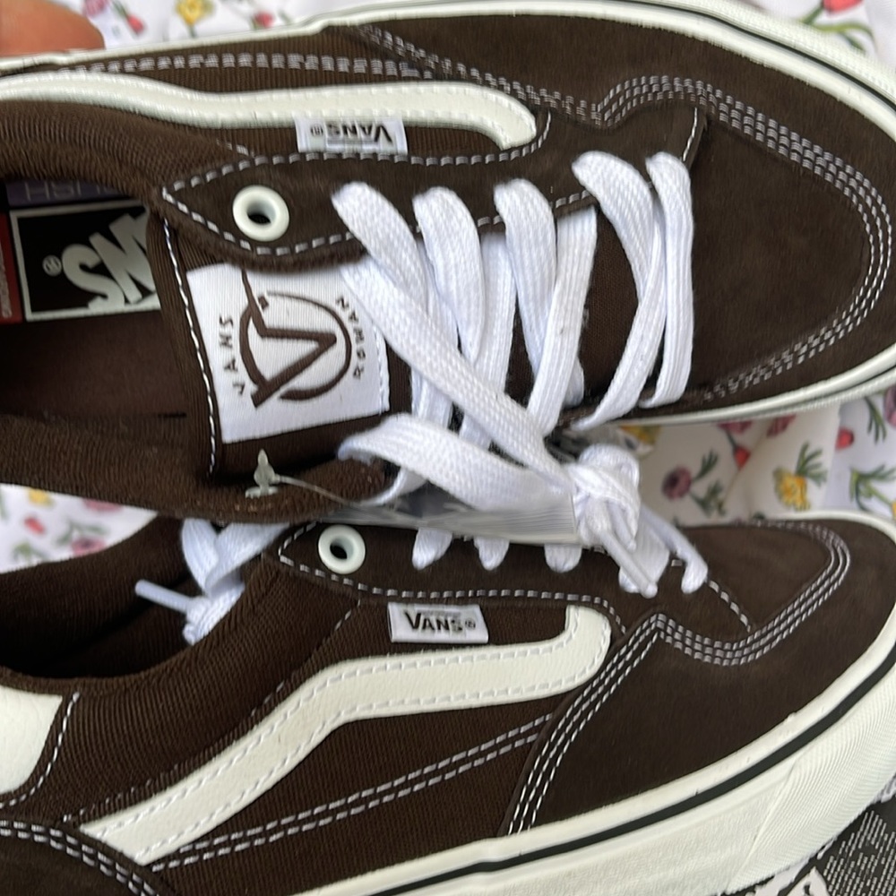 Vans WMNS Rowan
Dark Brown
VN0A5JICDRB Sneakers - Picture 15 of 16